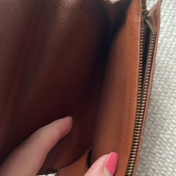 Authentic Louis Vuitton Tresor Wallet - Picture 9 of 12